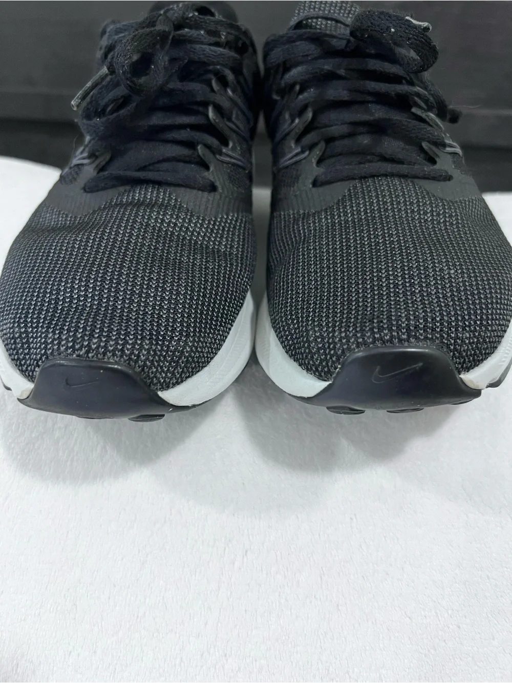 Nike Black Athletic Sneakers with White Label size 7